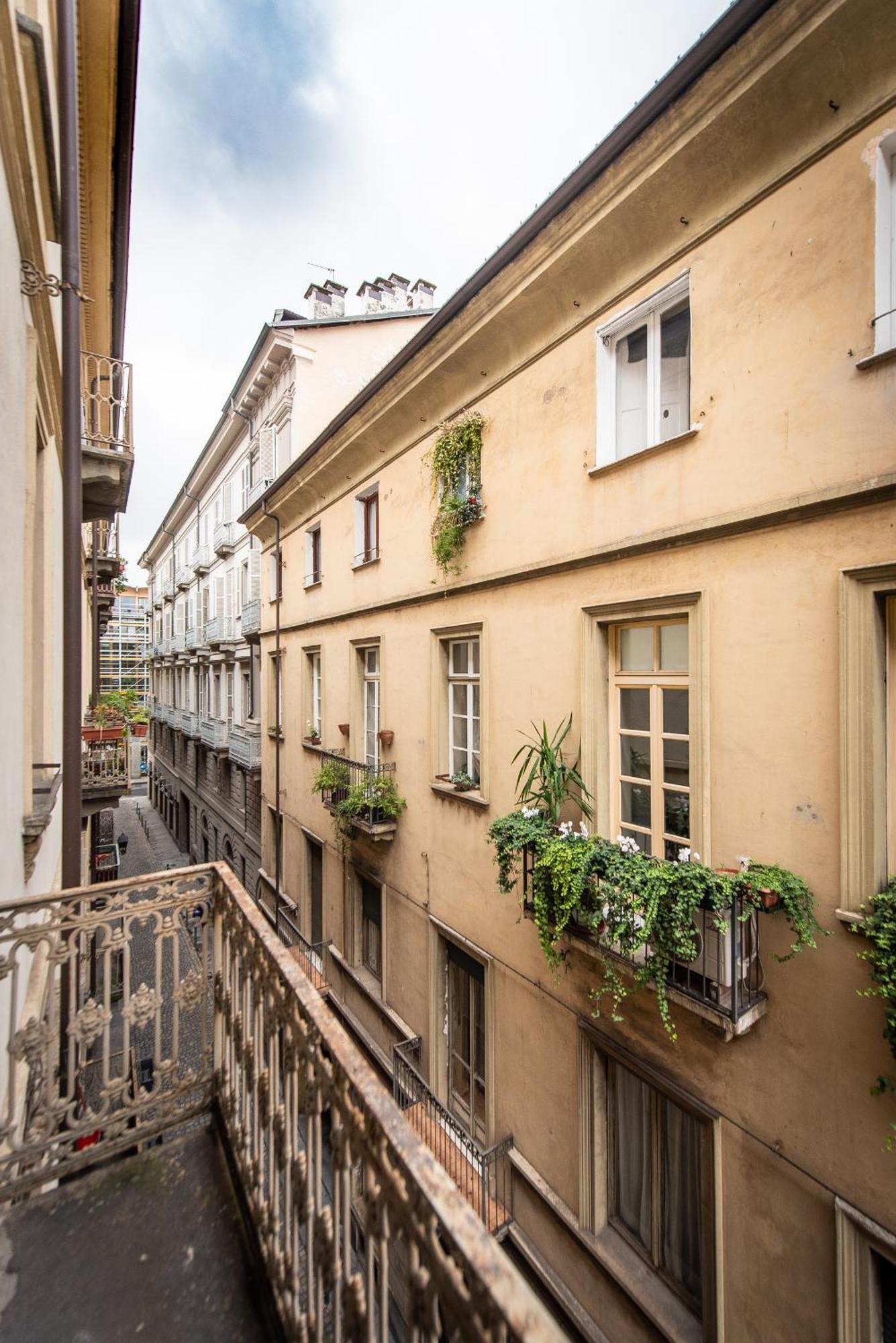 Appartamento De Lellis - Centro Torino